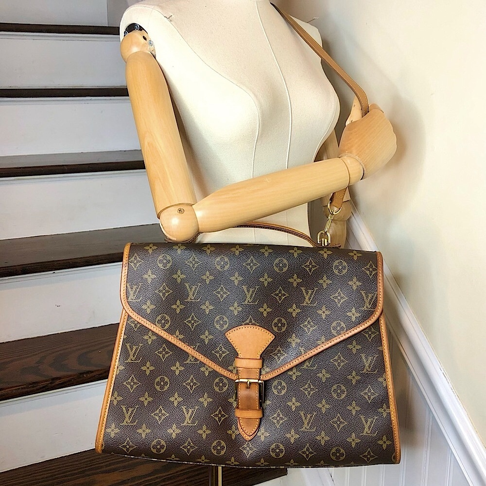 LOUIS VUITTON Beverly GM Monogram Business Laptop Computer Crossbody Bag